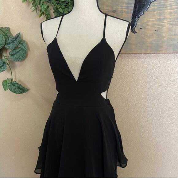 NWOT Lulus Tier and Now Black Tie-Back Tiered Maxi Dress M - Picture 3 of 12